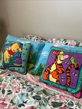 Winnie the Pooh & Tigger Decorative Pillowcases - Bright Blue